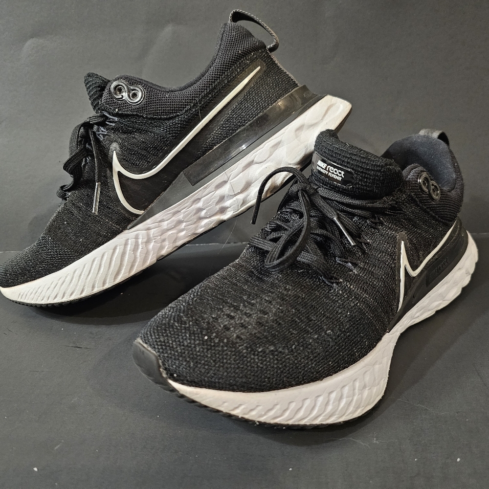 Women's Nike React Sneakers Black